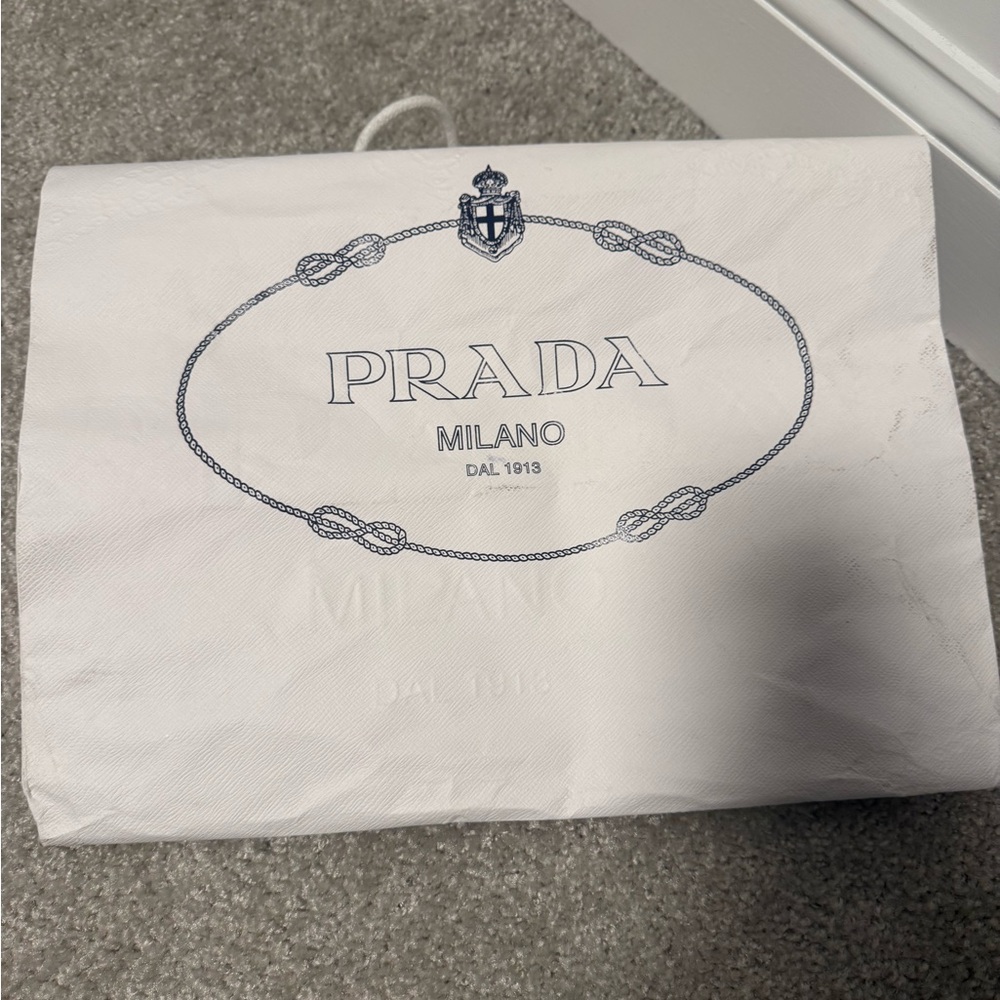 Prada Black Crossbody Bag with Textured Design - Picture 6 of 6